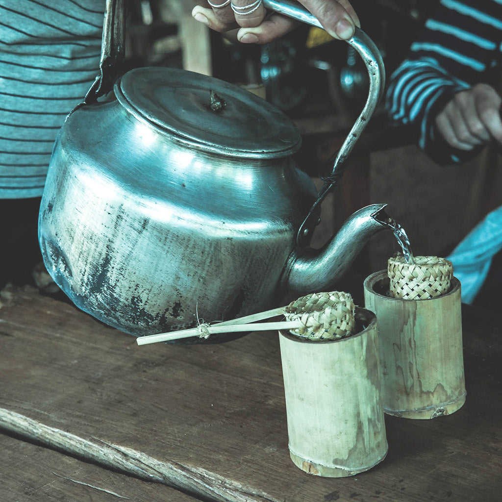 Tea-straining Tricks: Unconventional Ways to Sip Your Brew without a Strainer