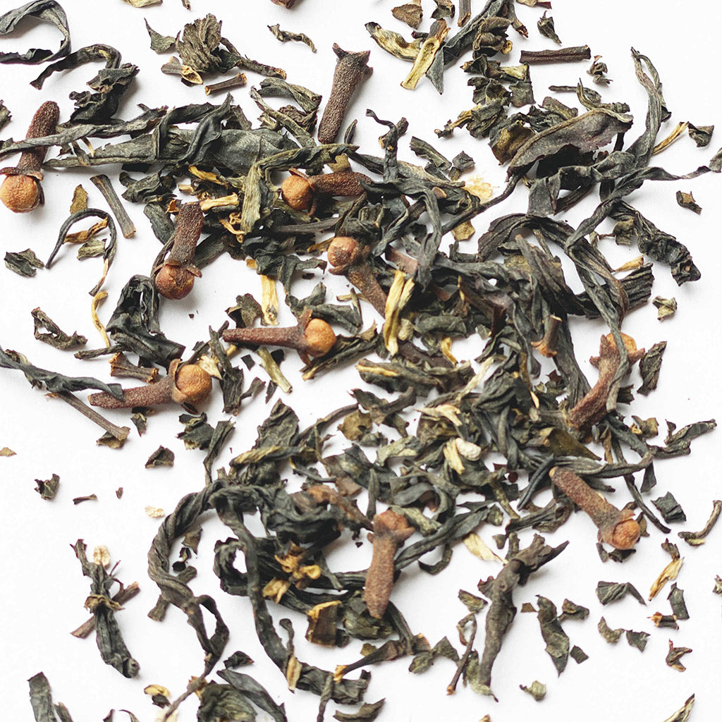 Ditch the Plastic: Brew It Loose with Tea Leaves!