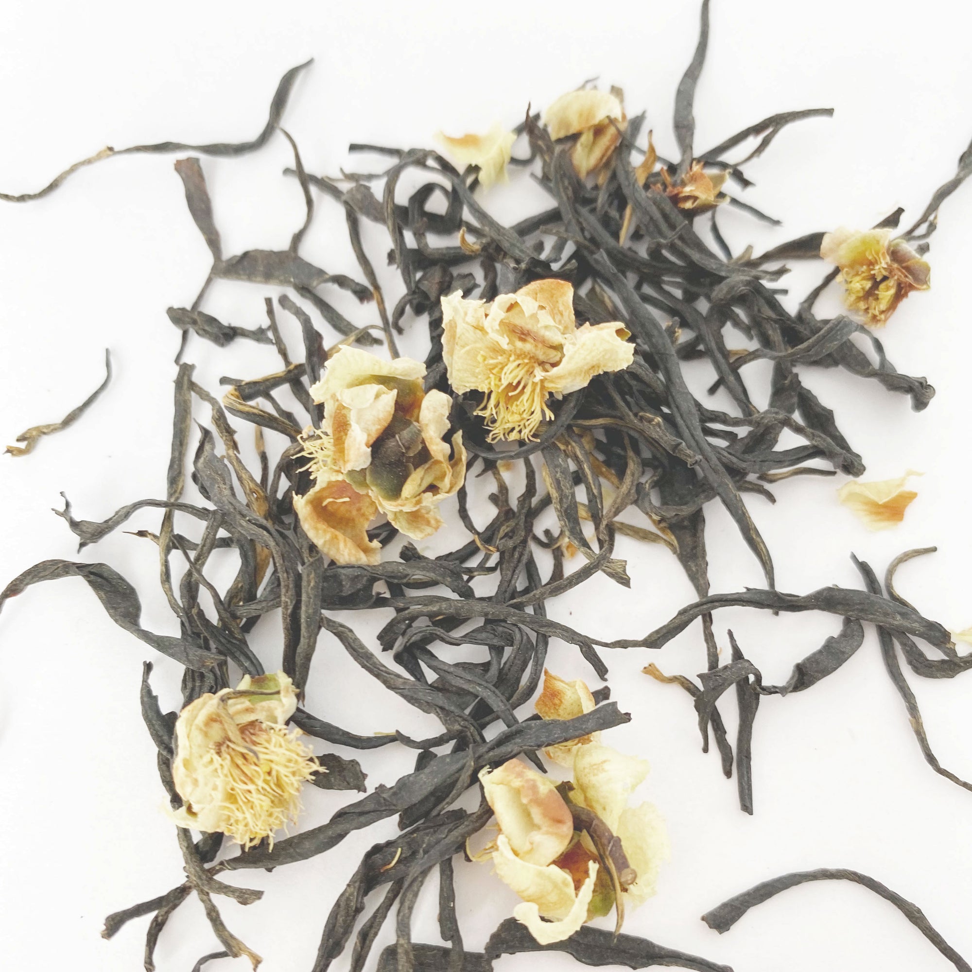 Loose leaf tea with tea flowers